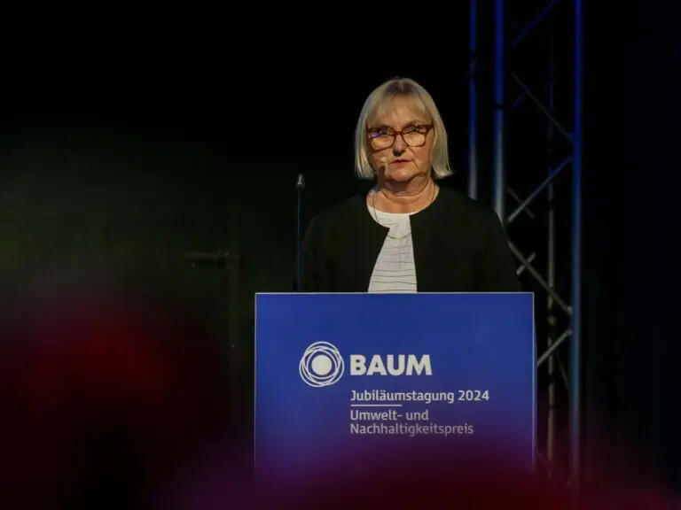Dr. Bettina Hoffmann MdB bei der B.A.U.M.-Jubiläumstagung 2024 im Opernloft Hamburg