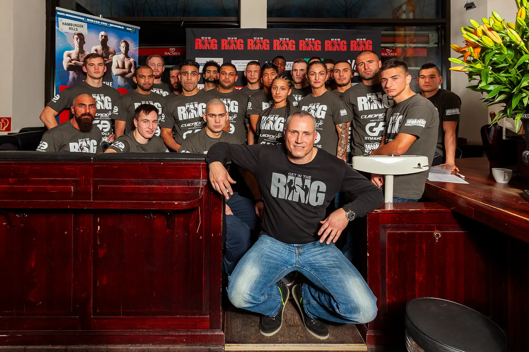 Gruppenbild Kickboxer »Get in the Ring« 2013 in Hamburg